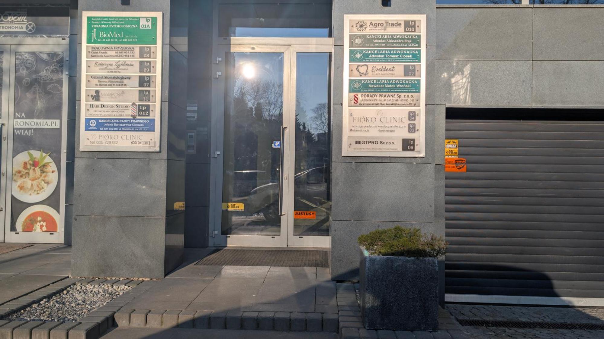 Staszica Ludwik Centrum Z Miejscem Postojowym W Garazu Podziemnym * Kielce