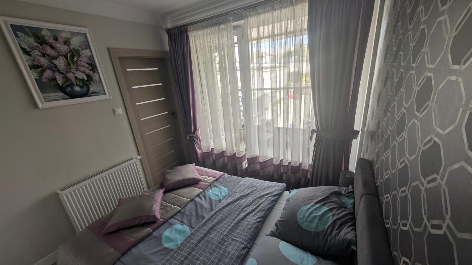 Staszica Ludwik Centrum Z Miejscem Postojowym W Garazu Podziemnym Kielce
